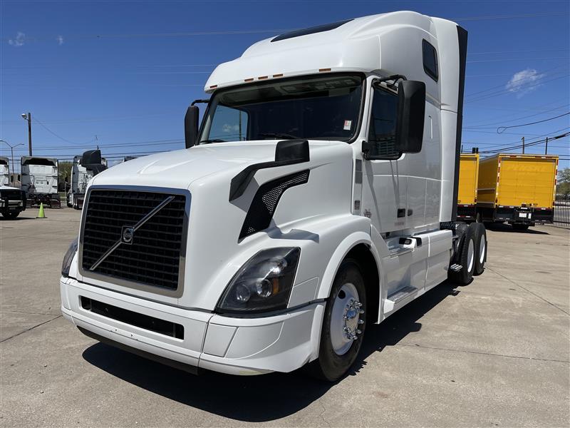 VOLVO Tractors - Semi Trucks For Sale