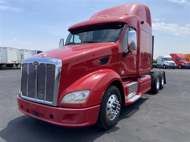 Shop Semi-Trucks for Sale | Arrow Truck Sales, Inc.